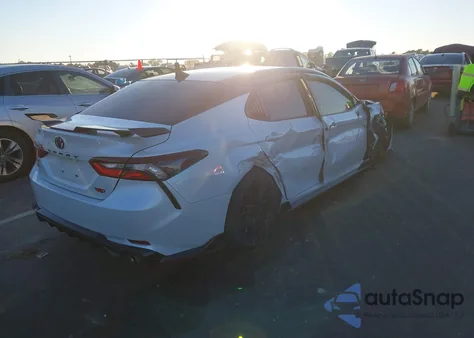 2021 Toyota Camry Trd z USA, uszkodzony, nr VIN 4T1KZ1AK9MU050524